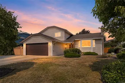 3137 Antrobus Cres, Colwood BC V9B 5M8