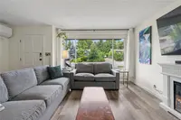 View 10