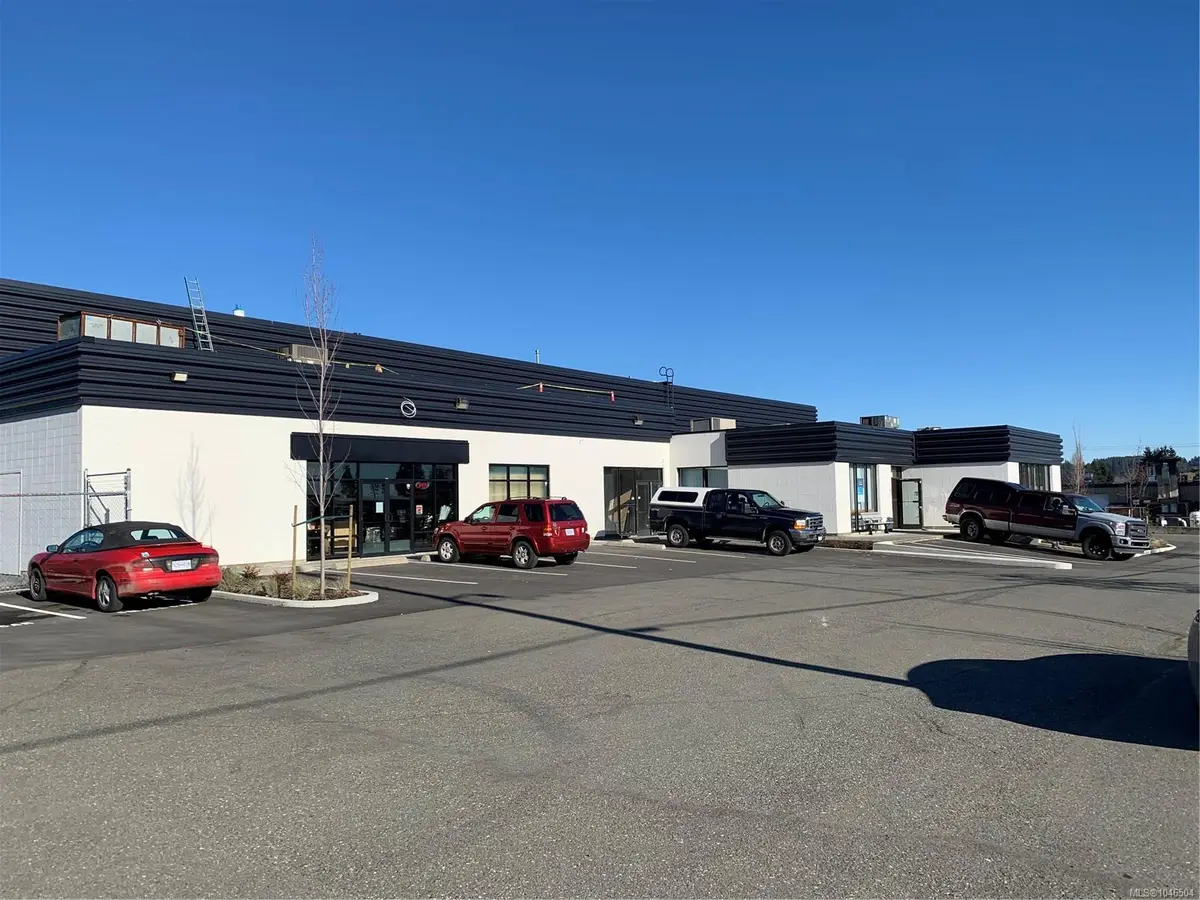 743 28th St #3, Courtenay BC V9N 7P4