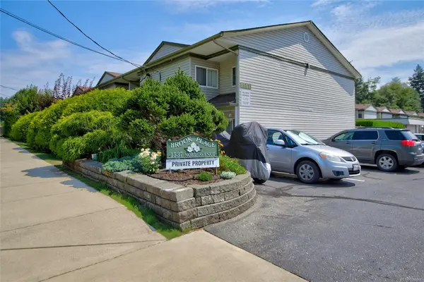 1537 Noel Ave #105, Comox BC V9M 3H8 - 2 bed, 2 bath property for sale in Comox