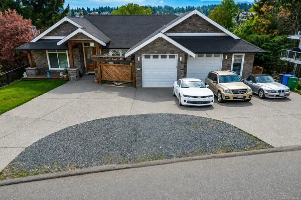 1460 Sherwood Dr, Nanaimo BC V9T 1G7 - 8 bed, 7.0 bath in Nanaimo