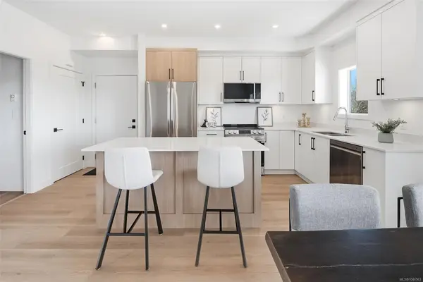 7053 Central Saanich Rd #201, Central Saanich BC V8M 1Y3 - 2 bed, 2.0 bath in Central Saanich