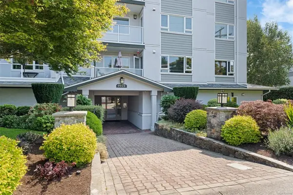 9975 Fifth St #302, Sidney BC V8L 2X6 - 2 bed, 2 bath property for sale in Sidney