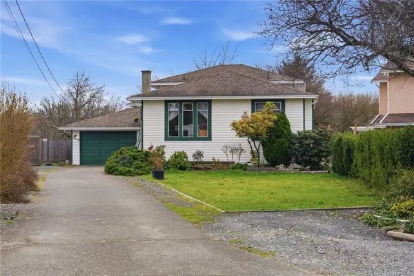 2829 Pickford Rd, Colwood BC V9B 2K3 - 3 bed, 3.0 bath in Colwood