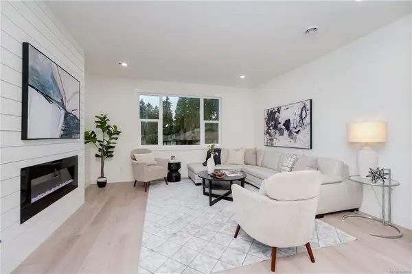 960 Jenkins Ave #117, Langford BC V9B 7H4 - 3 bed, 3.0 bath in Langford