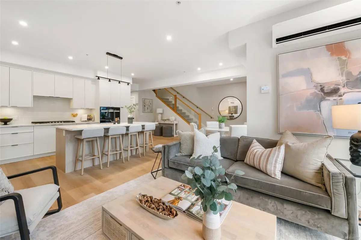 2511 Bronzite Pl, Langford BC V9B 7E2