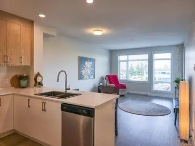 6544 Metral Dr #204, Nanaimo BC V9T 2L8