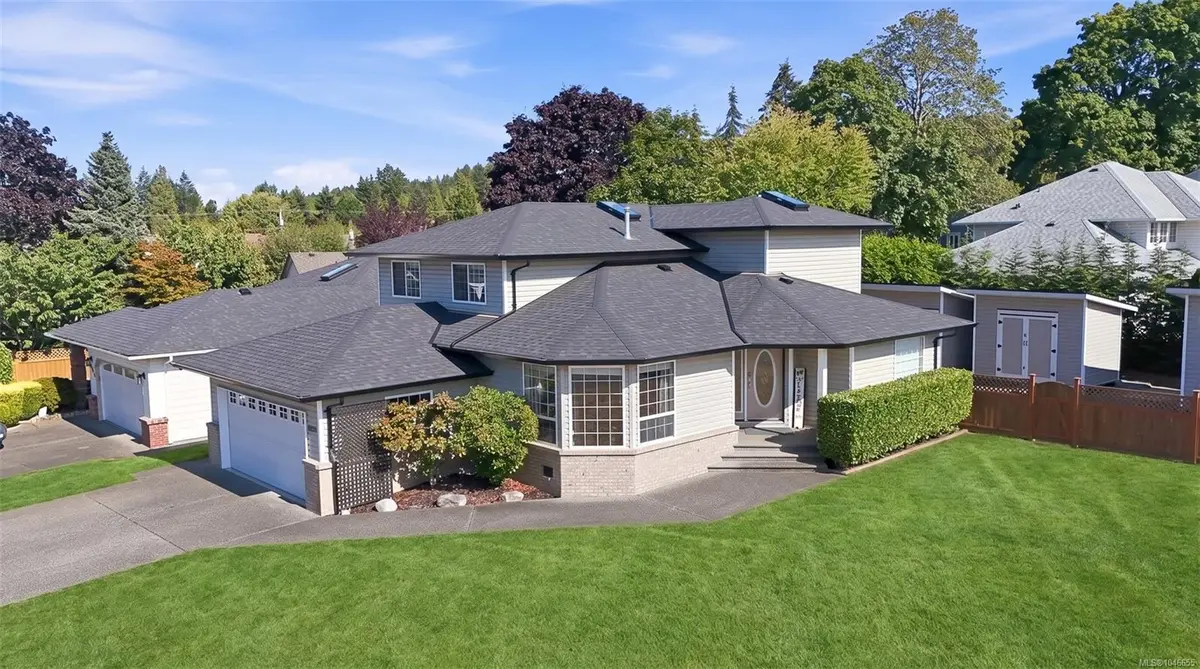 6025 Tweedsmuir Cres, Nanaimo BC V9T 5Y7