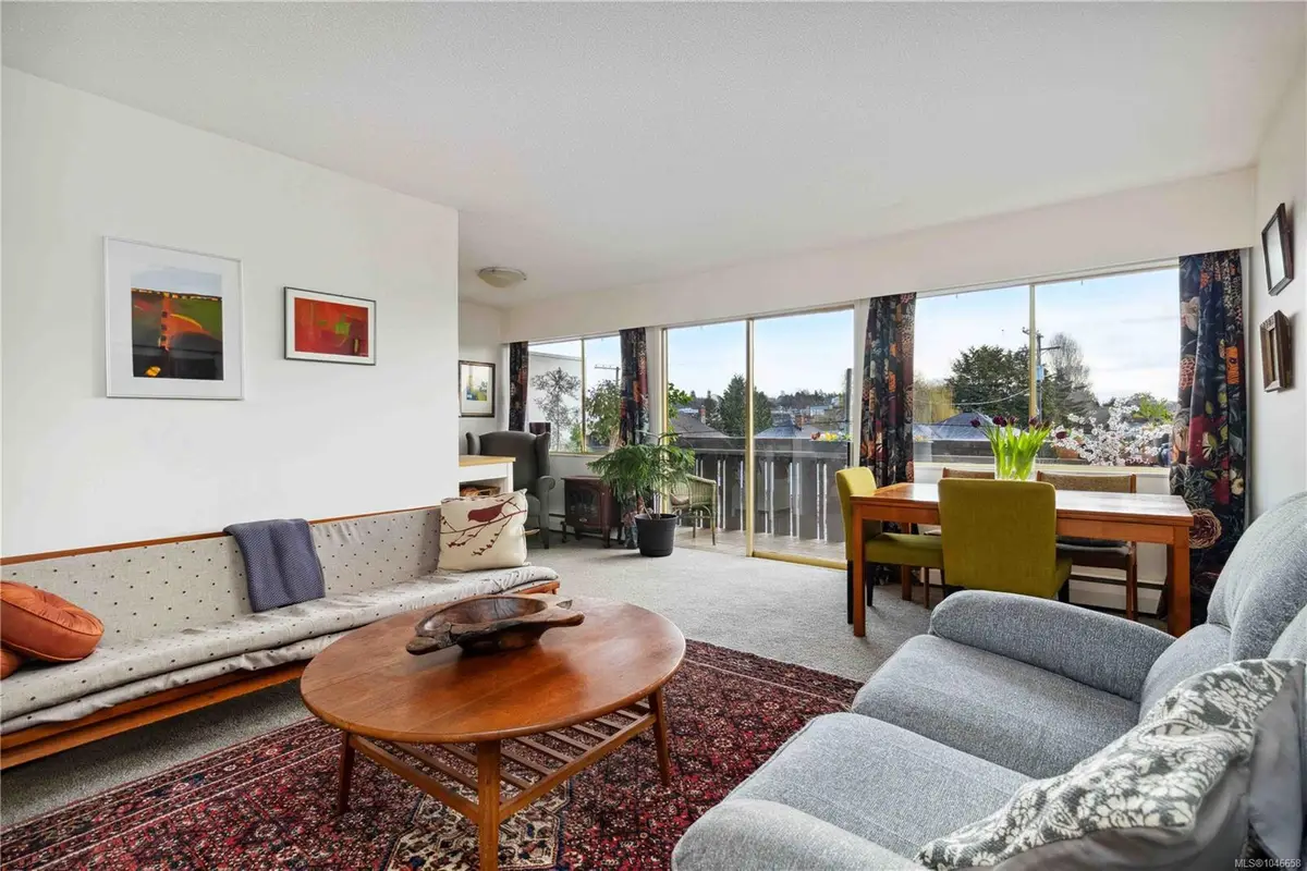 964 Heywood Ave #211, Victoria BC V8V 2Y5