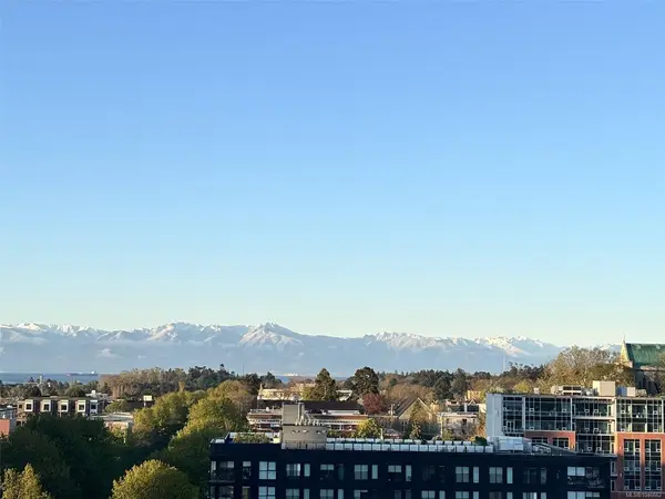 989 Johnson St #813, Victoria BC V8V 0E3 - 2 bed, 2.0 bath in Victoria