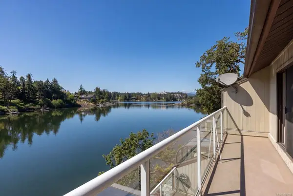 67 Gorge Rd W #3, Saanich BC V9A 1L9 - 2 bed, 2.0 bath in Saanich