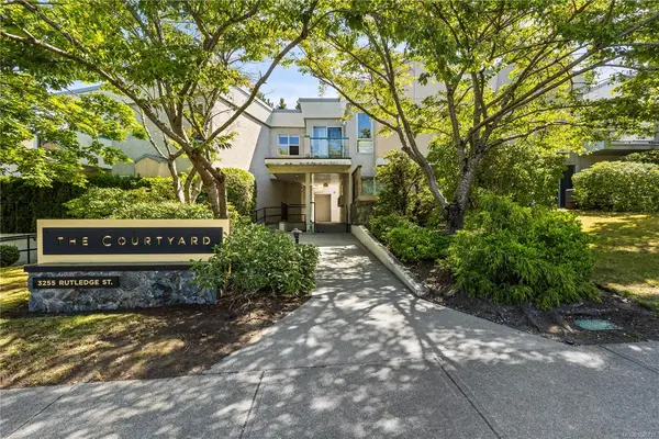 3255 Rutledge St #3, Saanich BC V8X 1N6 - 2 bed, 3.0 bath in Saanich