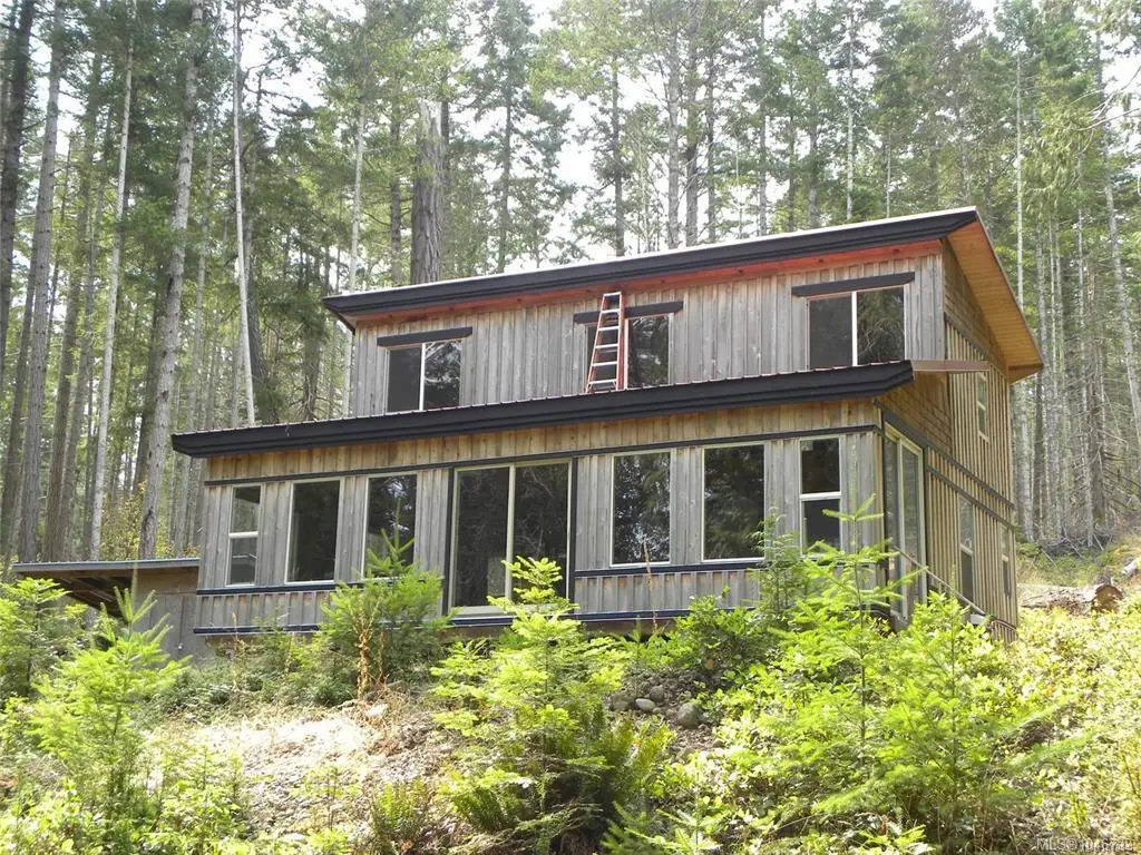 66 SPRING BAY Rd, Lasqueti Island BC V0R 2J0