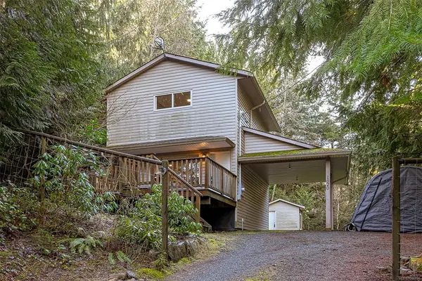 1620 Farrah's Way, Qualicum Beach BC V9K 2S8 - 3 bed, 2.0 bath in Qualicum Beach