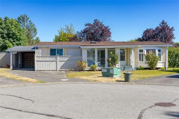 9394 Brookwood Dr, Sidney BC V8L 4H3 - 2 bed, 2 bath property for sale in Sidney