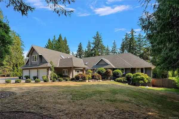 657 Cromarty Ave, North Saanich BC V8L 5G6 - 6 bed, 7.0 bath in North Saanich
