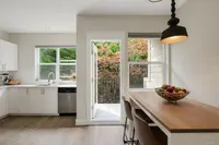 View 16