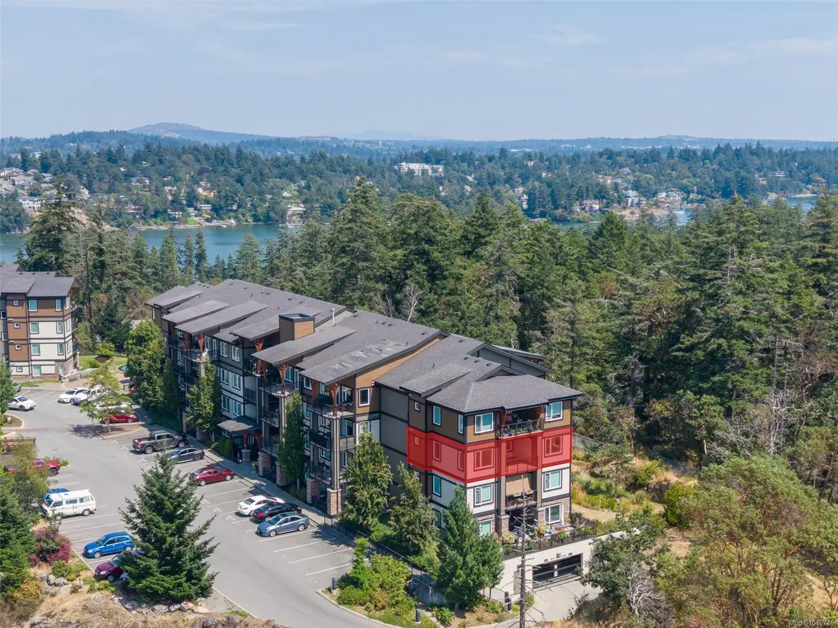 286 Wilfert Rd #303, View Royal BC V9C 0H6