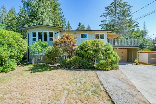 3362 Uplands Dr, Nanaimo BC V9T 2T5 - 5 bed, 3 bath property for sale in Nanaimo