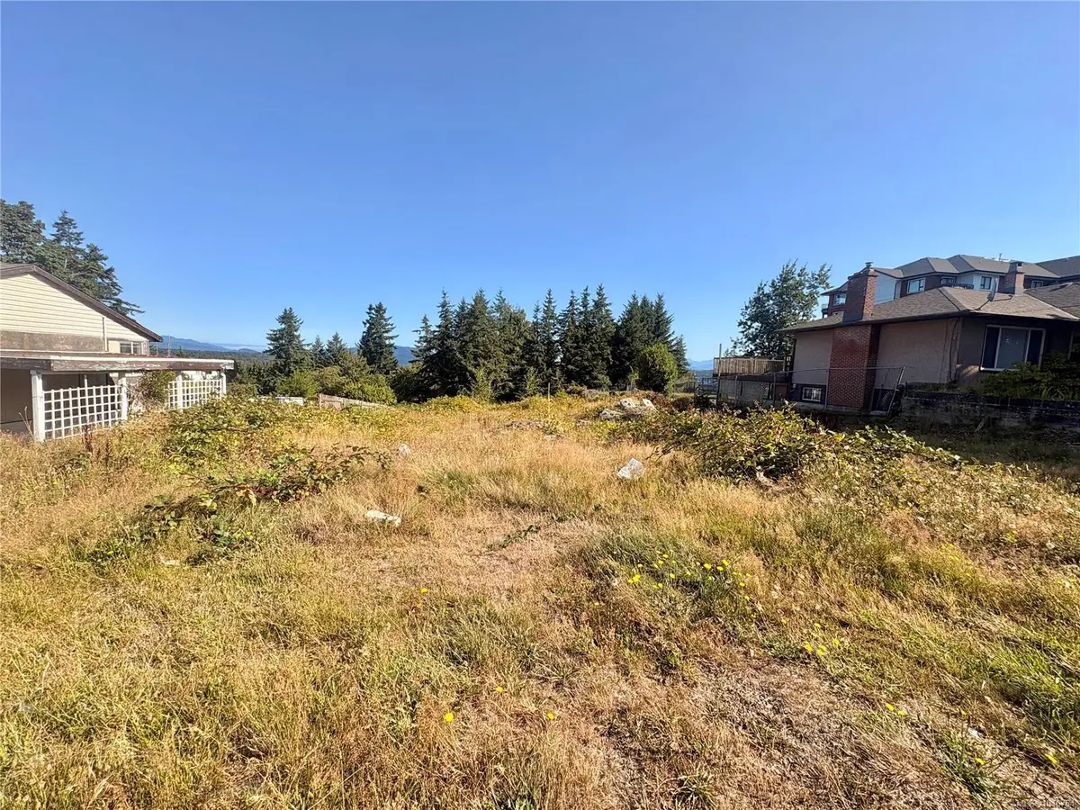 660 8th Ave, Campbell River BC V9W 4A8