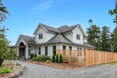485 Southwind Rd, Comox BC V9M 3T9