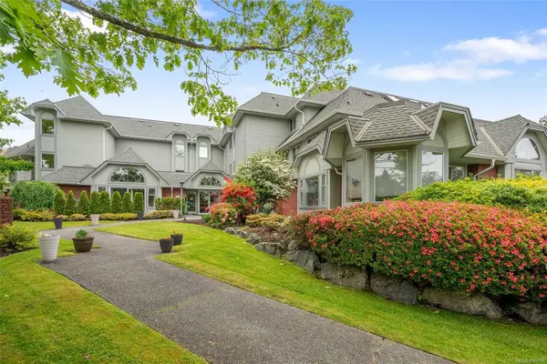 10431 Resthaven Dr #101, Sidney BC V8L 3H6 - 2 bed, 2.0 bath in Sidney