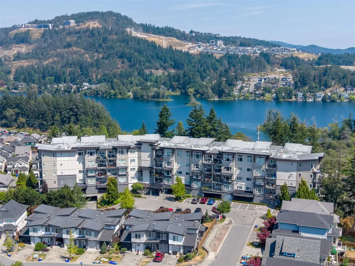 1145 Sikorsky Rd #313, Langford BC V9B 0M8