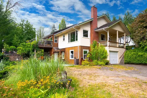 5330 Falls St, Port Alberni BC V9Y 7K2 - 4 bed, 2 bath property for sale in Port Alberni
