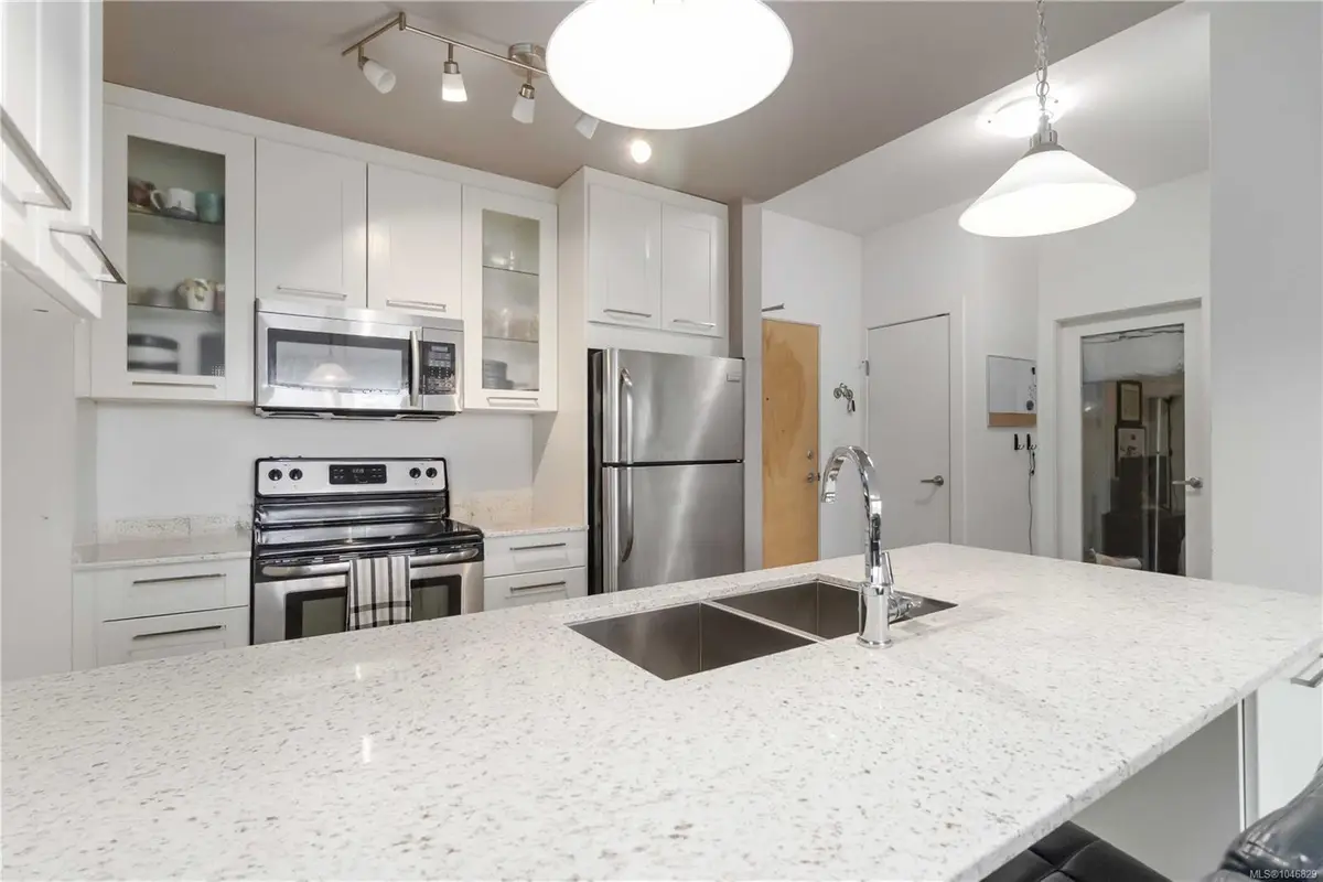 2871 Jacklin Rd #420, Langford BC V9B 5R8