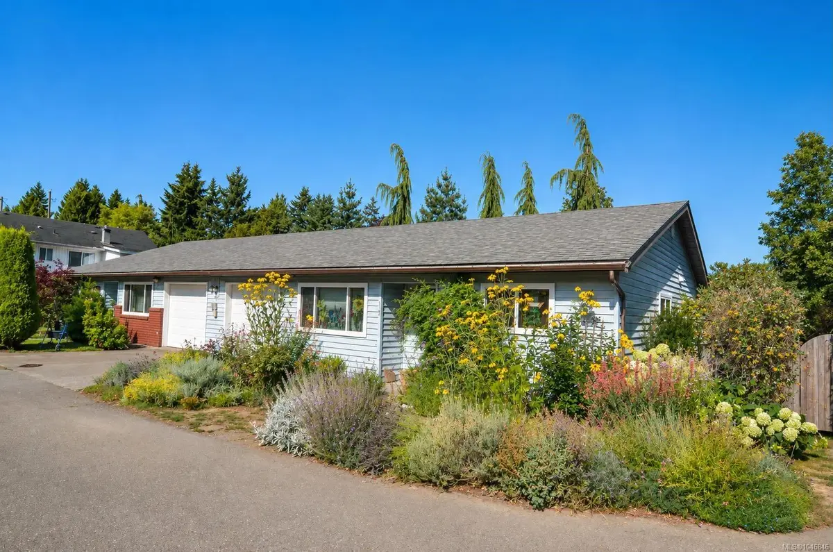 1670 Piercy Ave #F, Courtenay BC V9N 3E9
