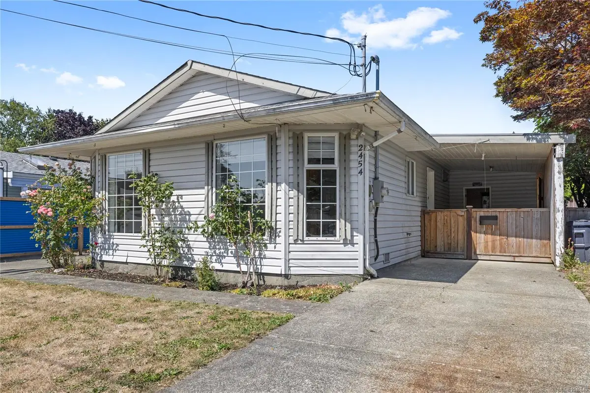 2454 5th St E, Courtenay BC V9N 8J2