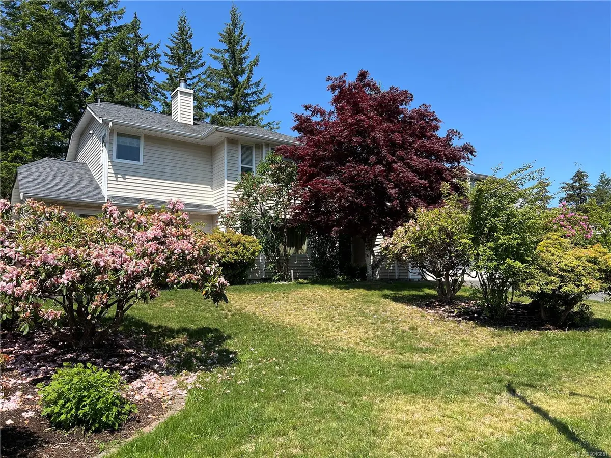 492 CEDAR Cres, Gold River BC V0P 1G0