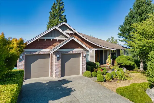 2240 Leighton Rd, Nanaimo BC V9R 7C1 - 5 bed, 3 bath property for sale in Nanaimo