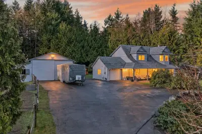1136 Corcan Rd, Qualicum Beach BC V9K 2R6