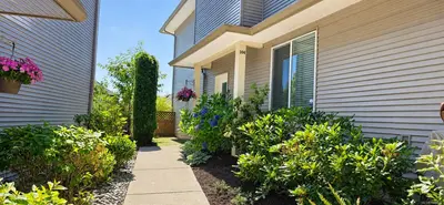 2153 Ridgemont Pl #104, Nanaimo BC V9T 0C8