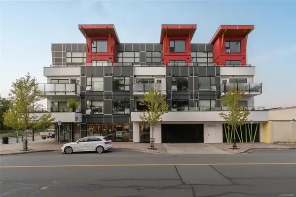 2526 Bevan Ave #302, Sidney BC V8L 1W3 - 3 bed, 2.0 bath in Sidney