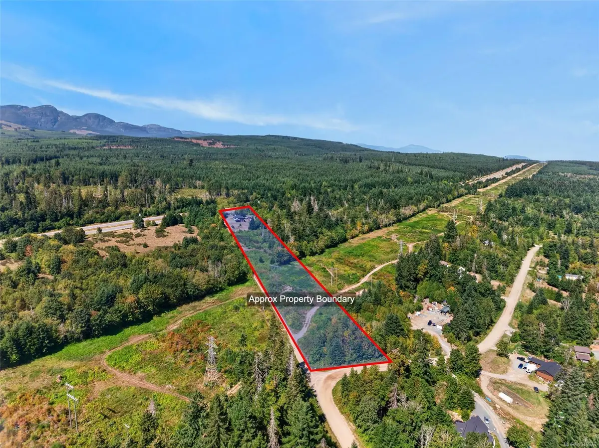510 McKay Rd, Fanny Bay BC V0R 1W0