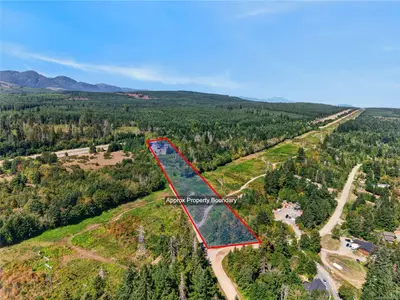 510 McKay Rd, Fanny Bay BC V0R 1W0