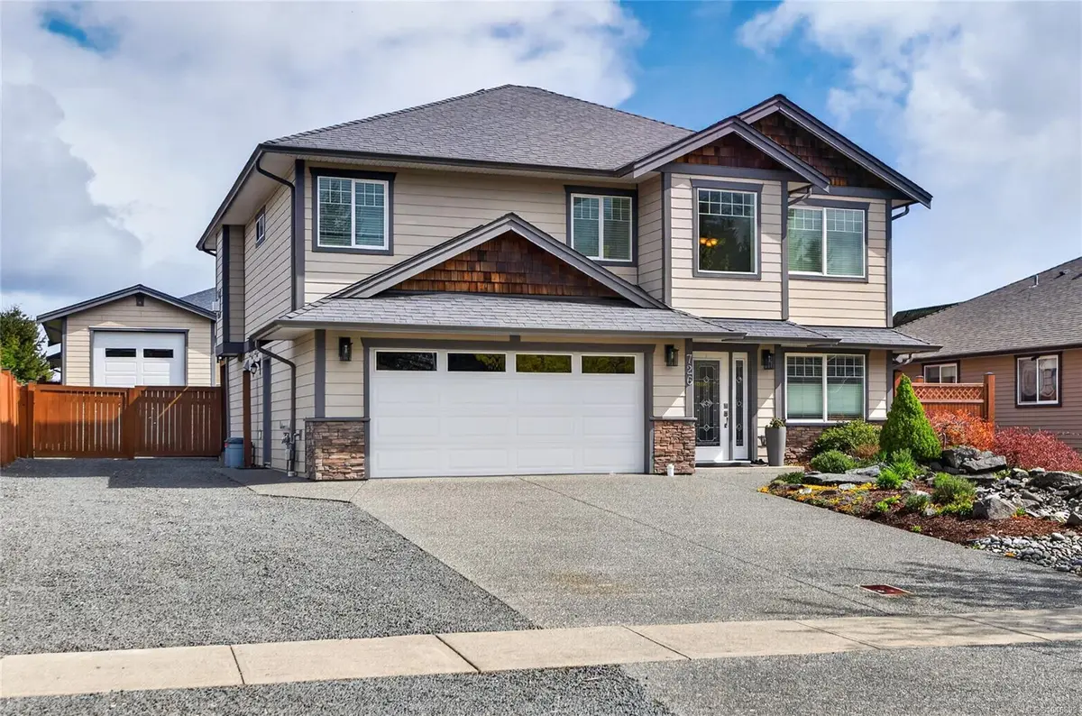 726 Cameleon Dr, Campbell River BC V9H 0A7