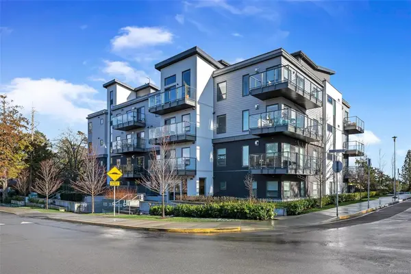 835 Dunsmuir Rd #302, Esquimalt BC V9A 5B8 - 2 bed, 2.0 bath in Esquimalt