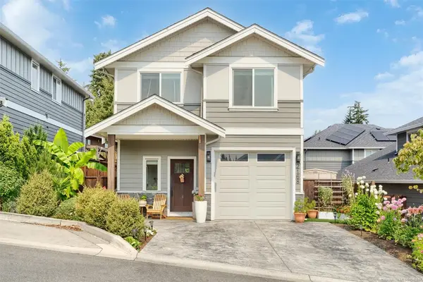 2168 Timber Ridge Crt, Central Saanich BC V8M 0C2 - 3 bed, 3.0 bath in Central Saanich
