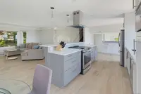 View 10
