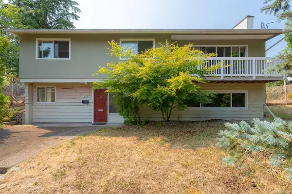 159 Emery Way, Nanaimo BC V9R 2A9 - 5 bed, 3.0 bath in Nanaimo