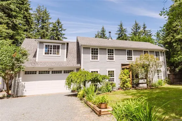 2925 Marshall Rd, Qualicum Beach BC V9K 2A1 - 4 bed, 2.0 bath in Qualicum Beach