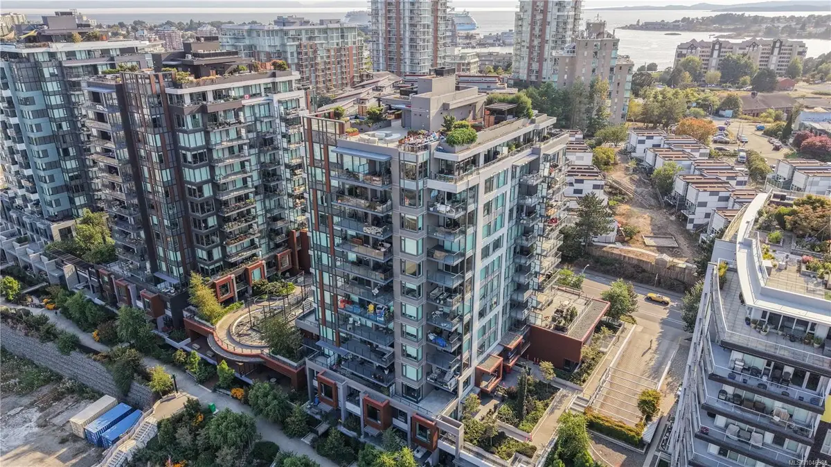 369 Tyee Rd #1104, Victoria BC V9A 0B6