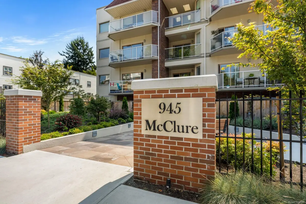 945 McClure St #203, Victoria BC V8V 3E8