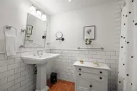 View 25