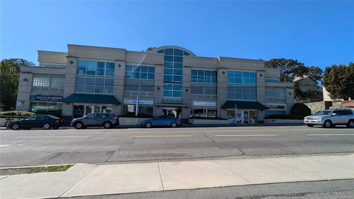 1625 Oak Bay Ave #303 & 304, Victoria BC V8R 1E3