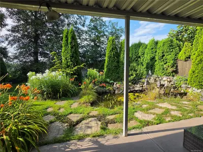 437 Rockland Rd, Campbell River BC V9W 1N7