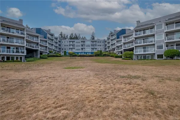 2562 Departure Bay Rd #325, Nanaimo BC V9R 5J6 - 2 bed, 2.0 bath in Nanaimo